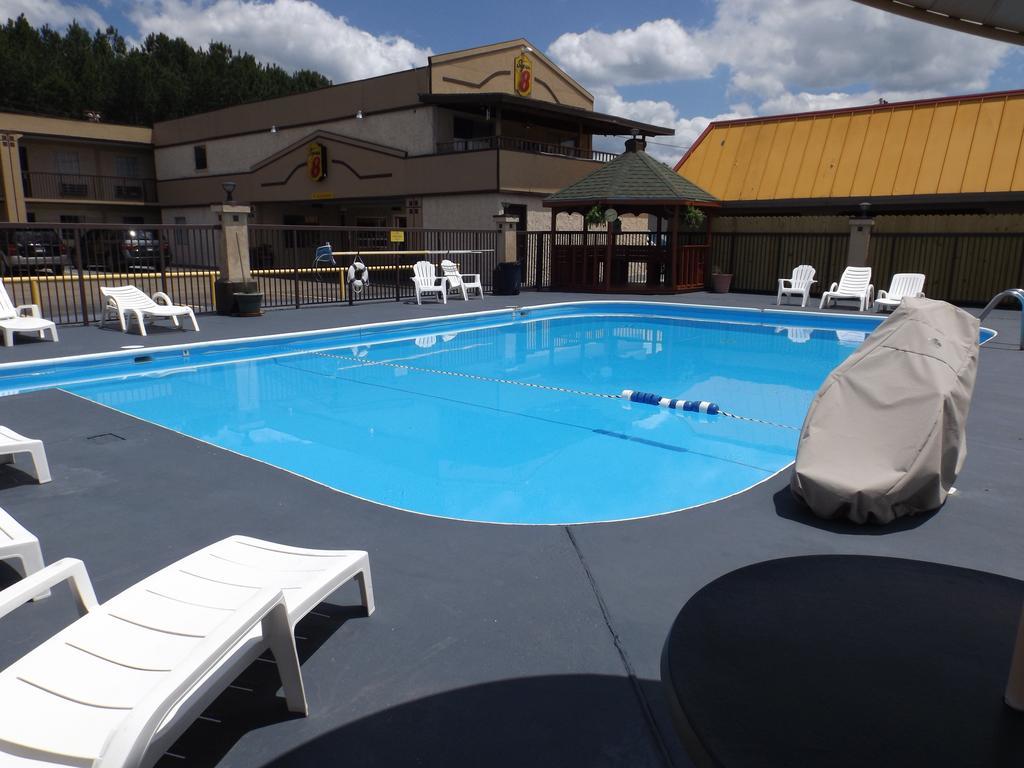 Super 8 By Wyndham Monticello Ar Motel Exterior photo